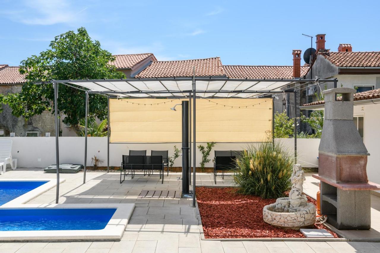 Apartmán Summer House Nina Pavicini Exteriér fotografie